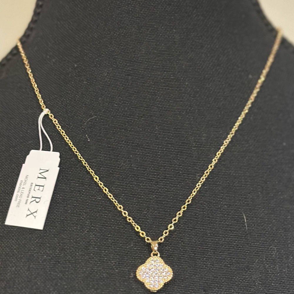 NWT - MERX necklace